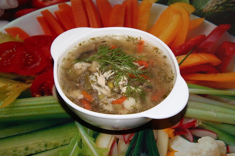 Курячий суп з замороженими овочами